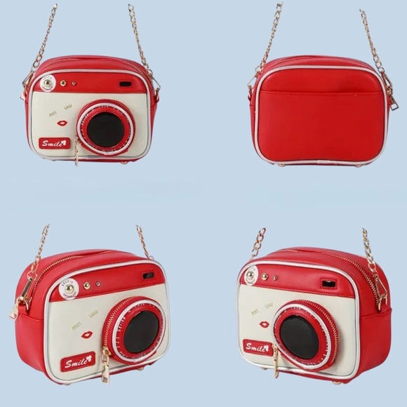 Novelty Camera Crossbody Bag - Picture 2 of 3